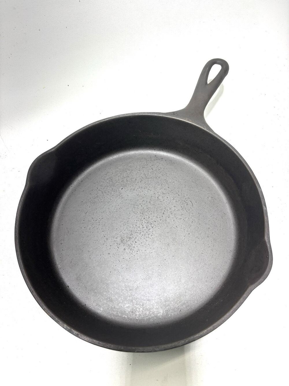 Vintage Wagner Unmarked Cast Iron Skillet 10” Restored Sits Flat USA